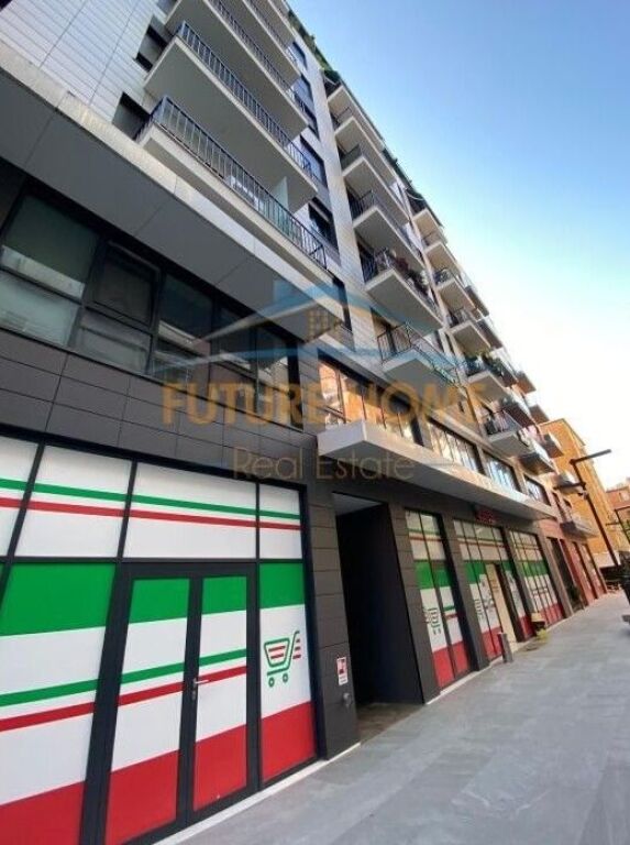 Affitto, Locale Commerciale, Via Kosovarëve.