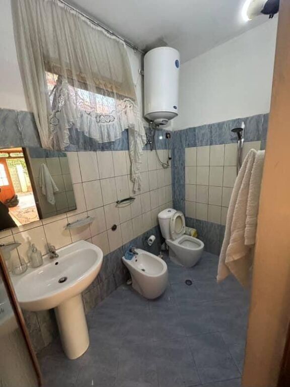 Jepet me qira apartament 2+1+2