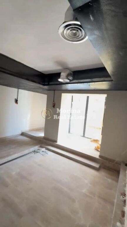 Qera | Ambjent Biznesi | Vasil Shanto | 1000 €/muaj