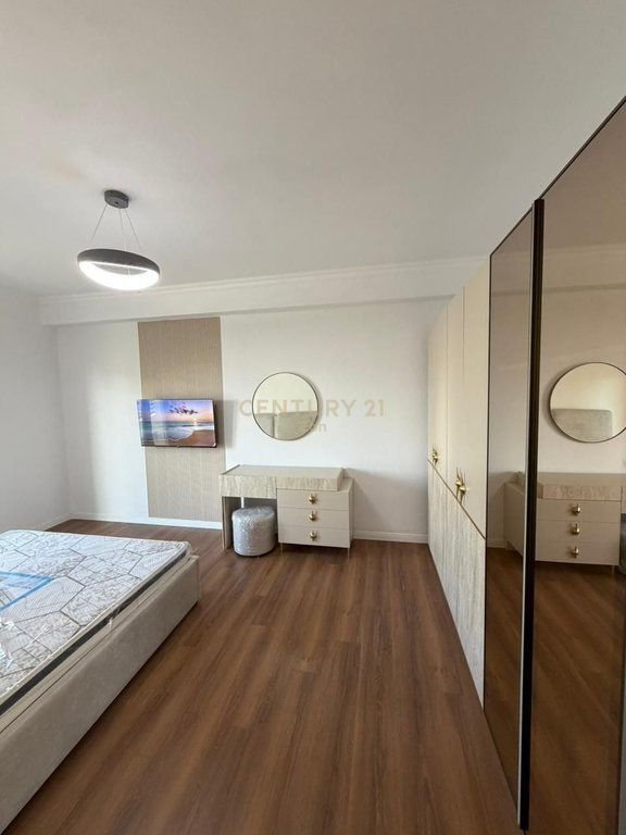 SHITET APARTAMENT 2+1 DHE VERANDE NE SHKEMBIN E KAVAJES, DURRES !