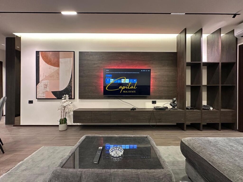 APARTAMENT ME QIRA 1+1 ISH EKSPOZITA 1000 EURO