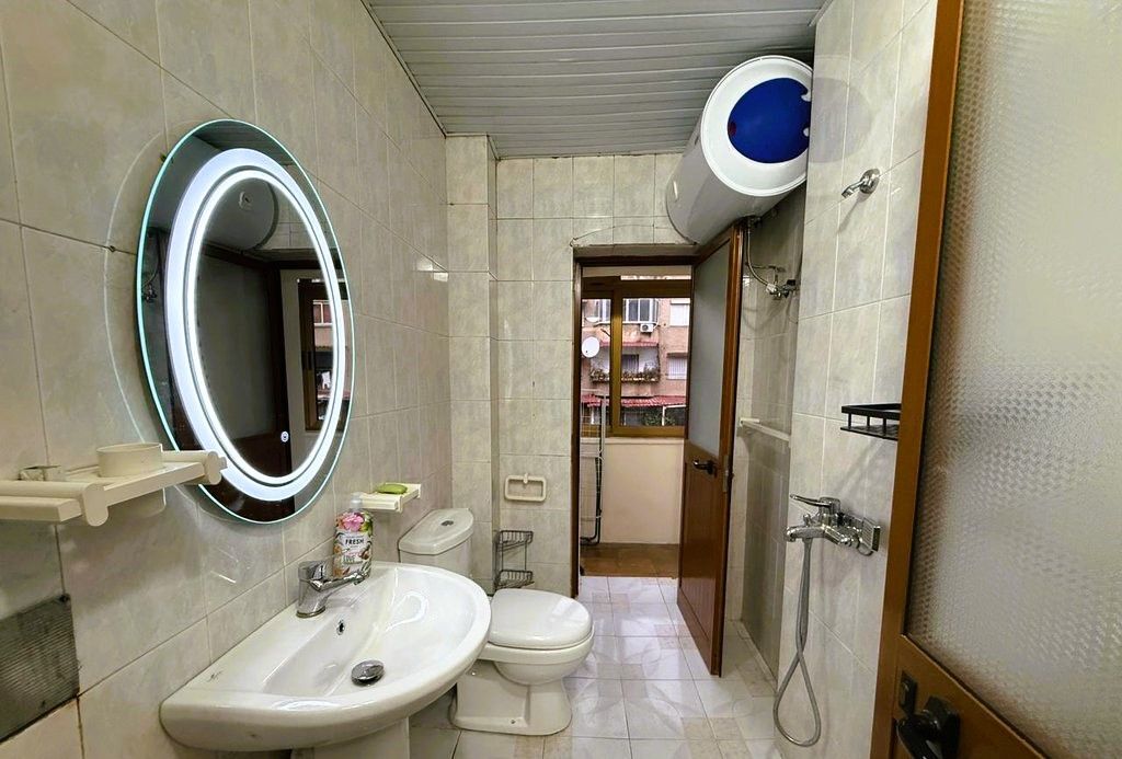 APPARTAMENTO 1+1 IN AFFITTO TIRANA E RE VICINO ALLA GARDE