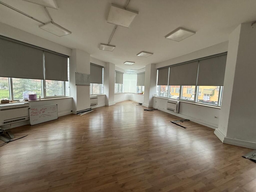 PARIS MUNICIPALITY_BUSINESS PREMISES FOR RENT