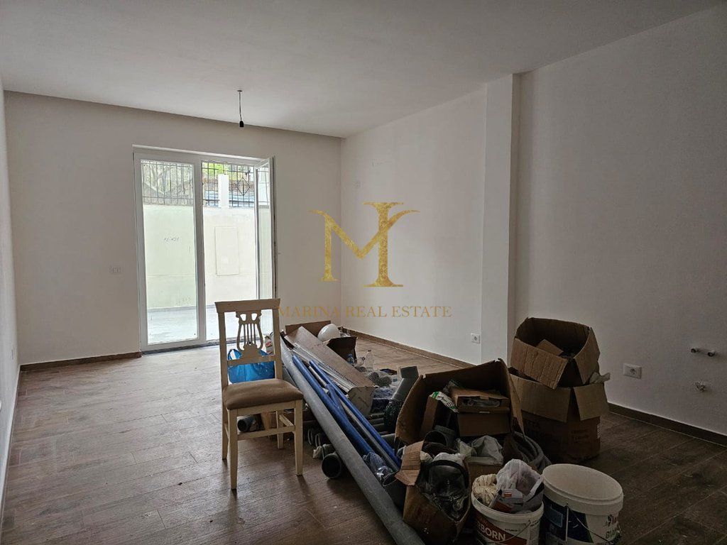 SHITET APARTAMENT 1+1+ OBORR TE SPITALI RAJONAL DURRES!