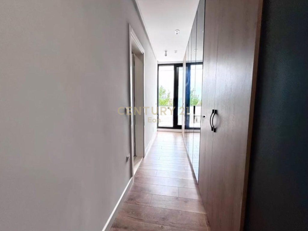 Apartament 3+1+2 Për Shitje në Ish-URT, Durrës - 180,000€ !