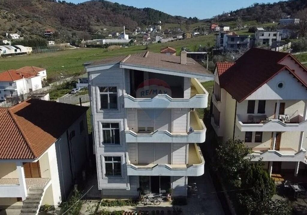 Villa - For Sale - Llambi Bonata Street, Tirana(ID: 530191061-150)