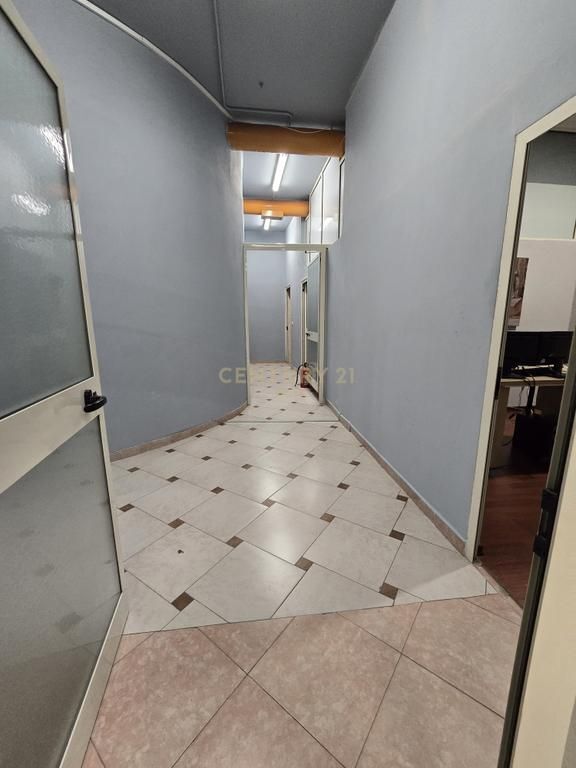 Ambient për Shitje në Durrës, pranë Rrugës Mujo Ulqinaku (1200 Euro/m2) !