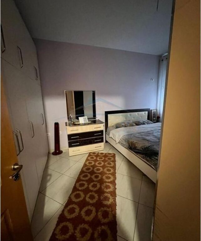 Shitet, Apartament 2+1+2+Post Parkimi, Unaza e Re, Tiranë
