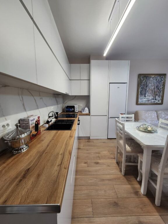 🏠 Me Qera: Apt. 2+1 &amp; 1Ballkon (📍Myslym Shyri - Rr. Islam Alla )✨️ Super vendndodhje || 100% e Re🔥 980€/Muaj 💶