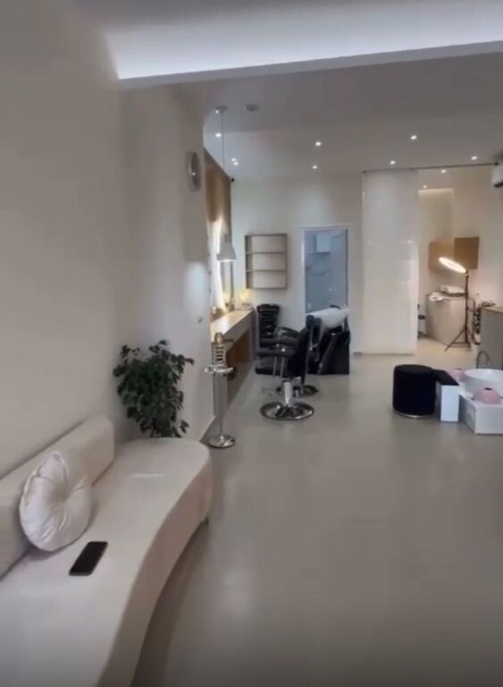 Super salon for rent on Kavaja street
