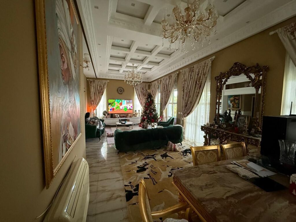 Vilë në shitje në Rolling Hills