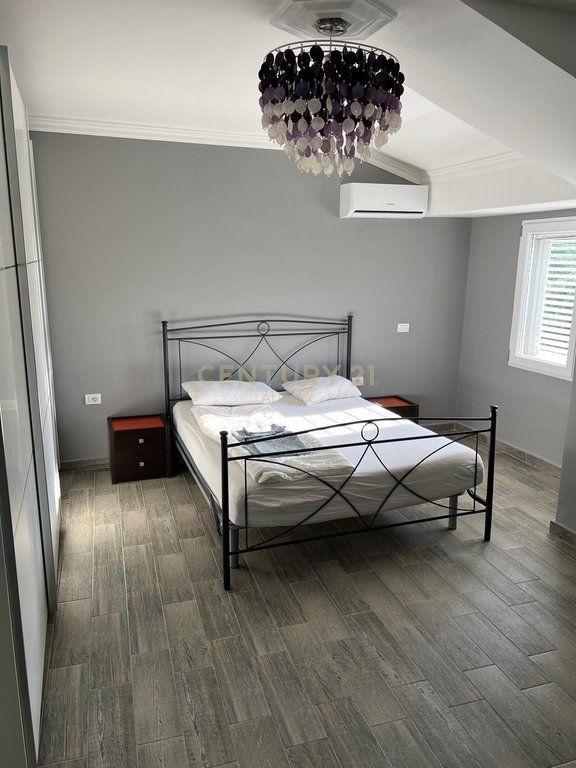 Appartamento 2+1+2 In Vendita a Mali i Robit, Durres