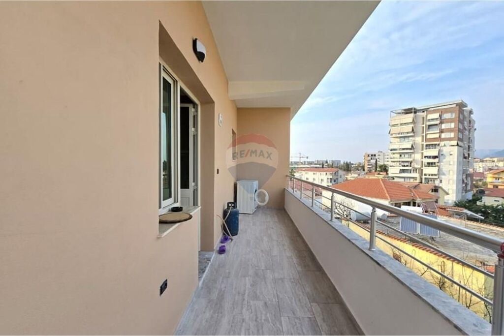 Apartament - Për Qira - Vilat Gjermane, Tiranë