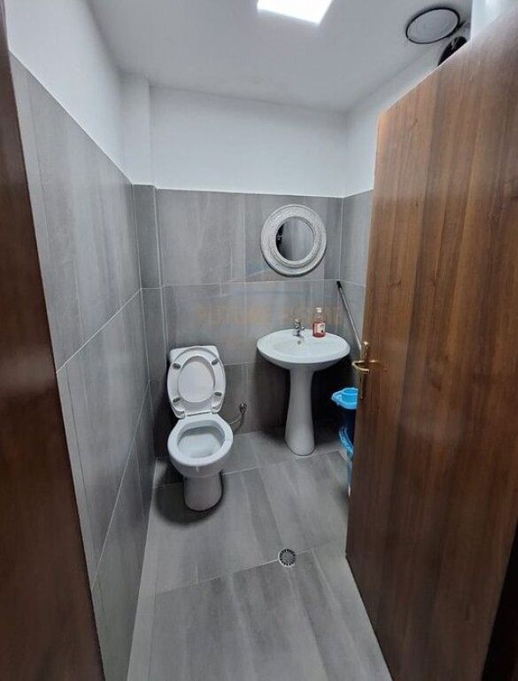 Affitto, Locale per Uffici, Blloku.