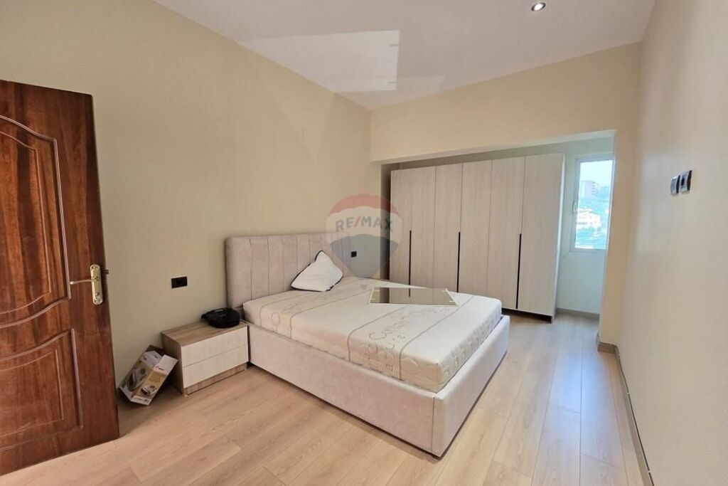 Apartament - Për Qira - Vilat Gjermane, Tiranë