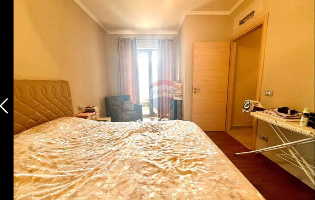 Apartment for sale 2+1+2 near the United School