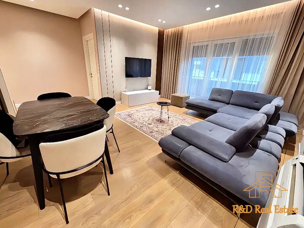 🏡 Apartment 2+1 for rent – Rruga e Dibrës