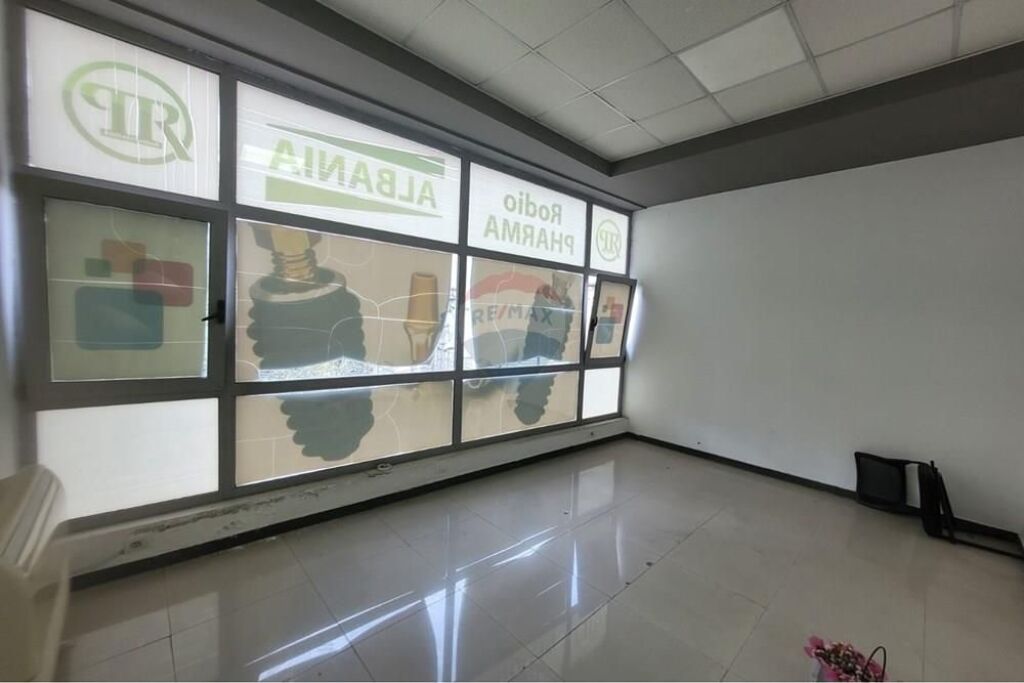 Zyrë - Për Qira - Myslym Shyri, Tiranë