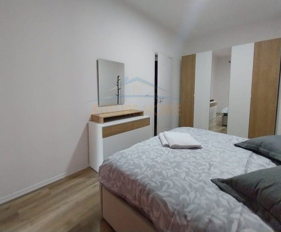 Affitto, Appartamento 1+1, Via Dritan Hoxha, Tirana.