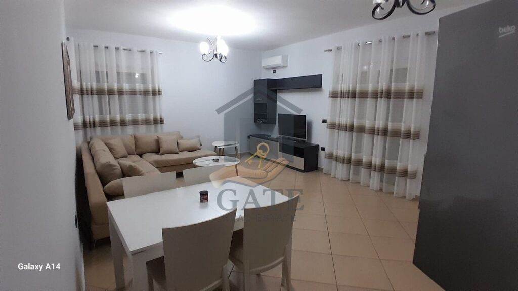 Jepet me qera, Apartament 2+1+2, pranë Kazazit, Durrës