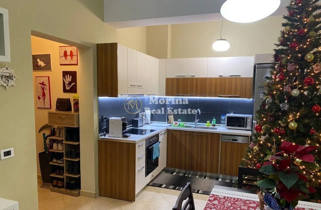 Qera | Apartament 2 + 1 | Fresku | 450 €/muaj