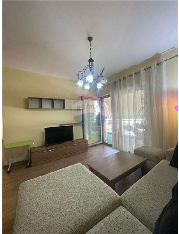 Appartamento in affitto 2+1 + con posto auto