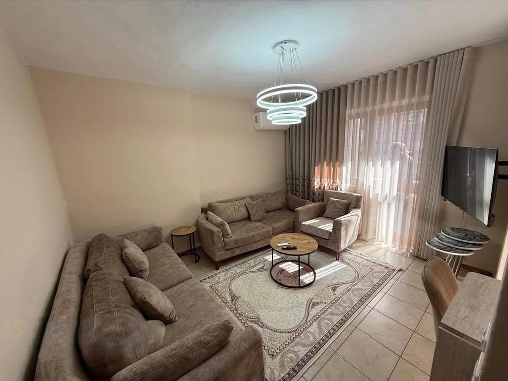 Apartment 1+1 for rent at Mine Peza Street