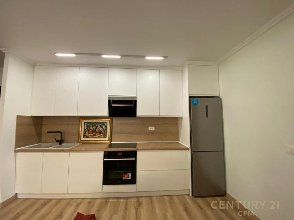 PRANE TREGUT ELEKTRIK DHE BLLOKUT TE AMBASADAVE JAPIM ME QIRA APARTAMENT 1+1+2 600 € /Muaj Sip. Totale  60m2