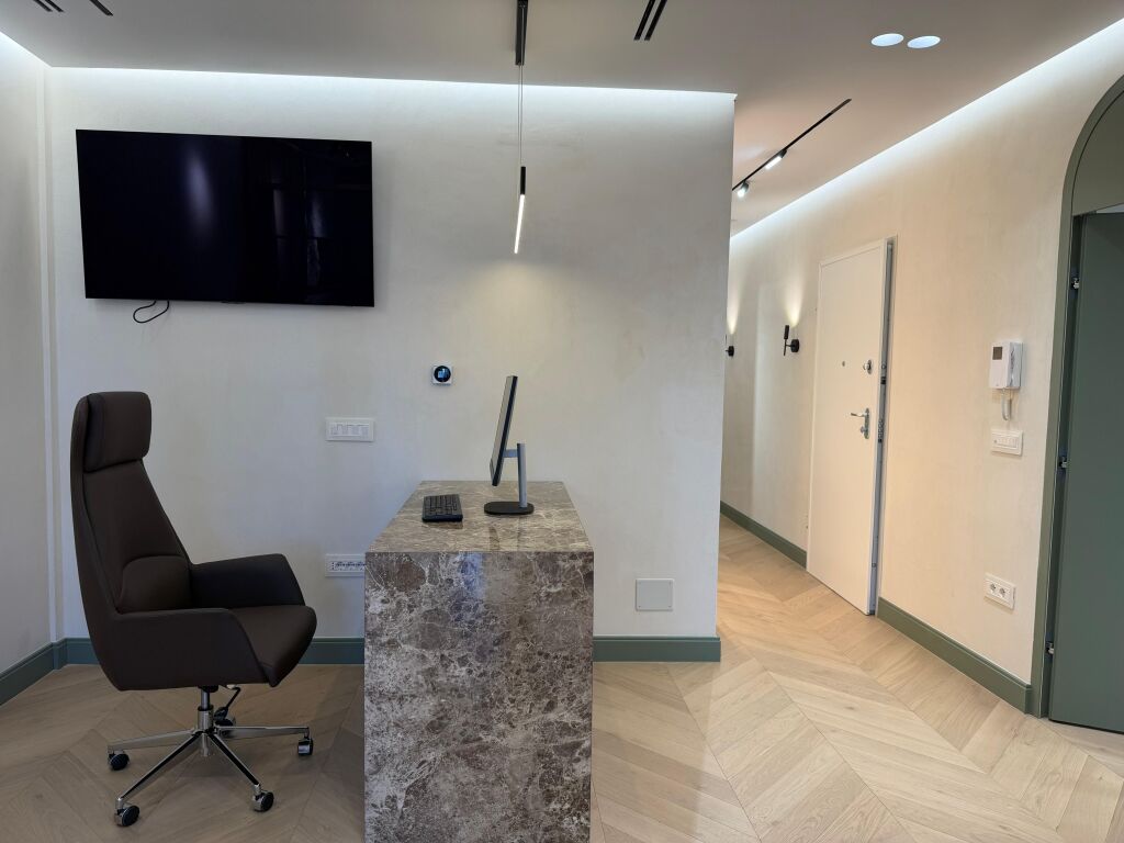 Jepet ambient per qira  Altana Residence