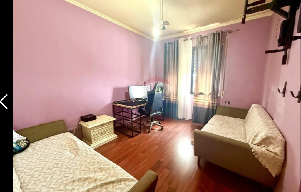 Apartment for sale 2+1+2 near the United School