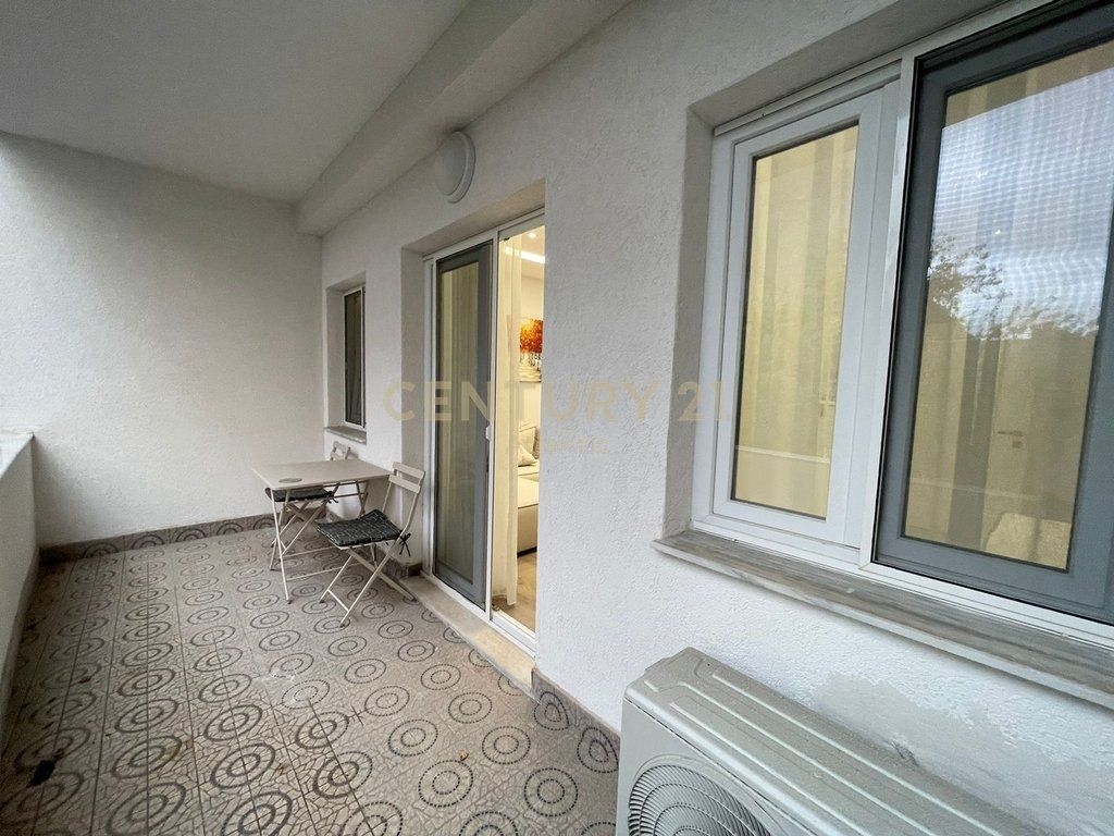 SHITET APARTAMENT 1+1 NE PLAZH HEKURUDHA, DURRES!