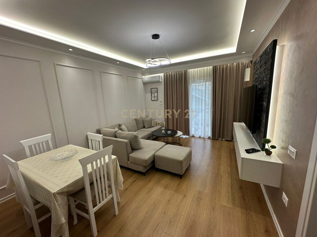 JEPET ME QIRA APARTAMENT 1+1 NE TEK SHKEMBI KAVAJES, DURRES !