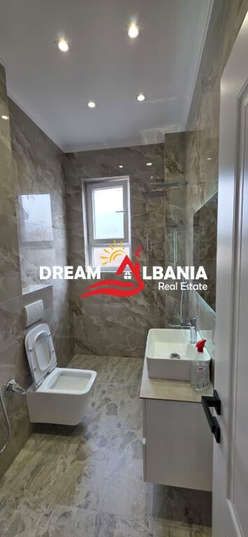 Appartamento 2+1 in vendita vicino a Via Bardhyl, Tirana (ID 4119464)