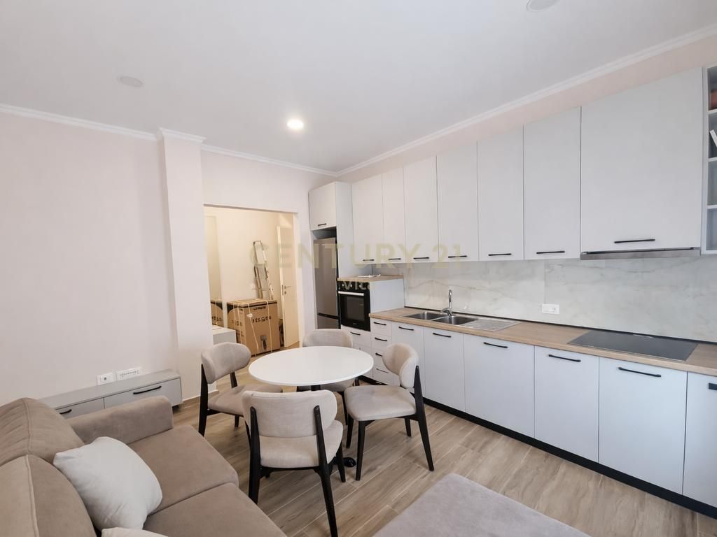 Apartament i Ri për Qira në Qendër të Durrësit , rrugica Kumini !