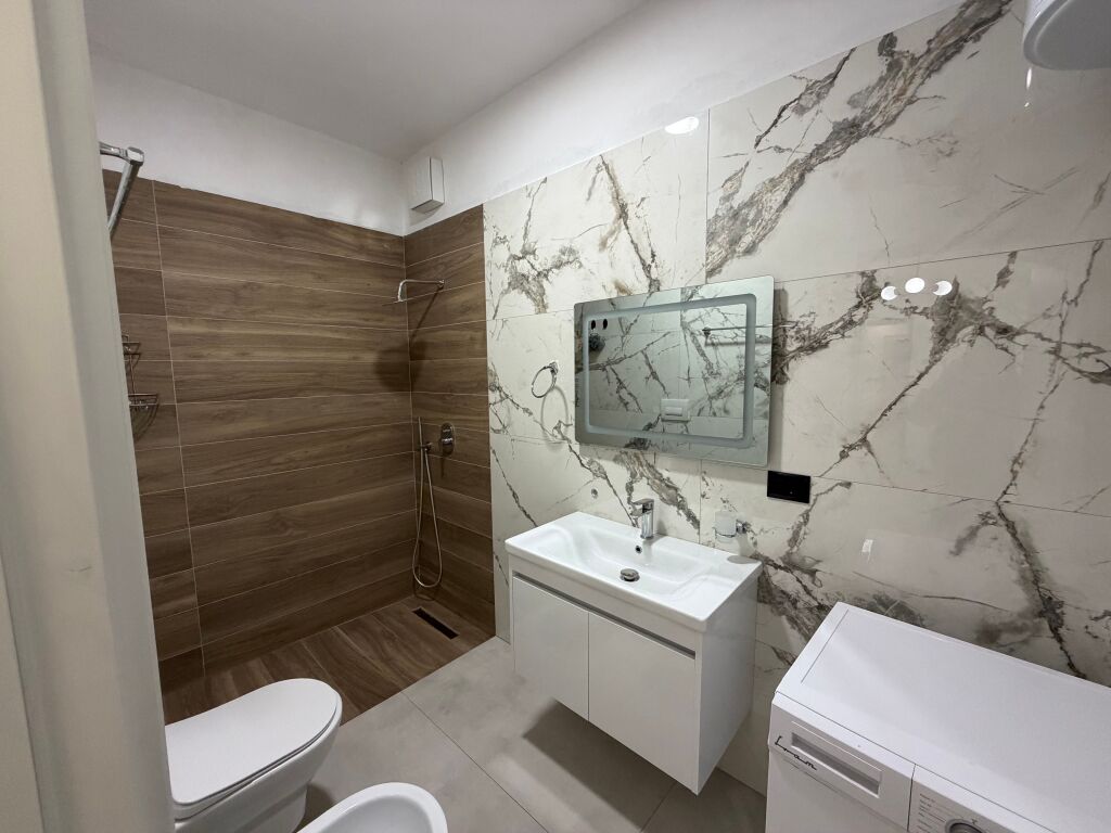 Qera Apartament 1+1+ post Parkimi me Oborr ‼️ TEG