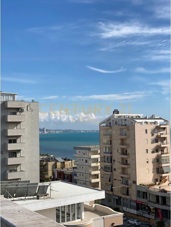 Apartament 2+1+2 për Shitje në Plazh, Durres ME PAMJE NGA DETI