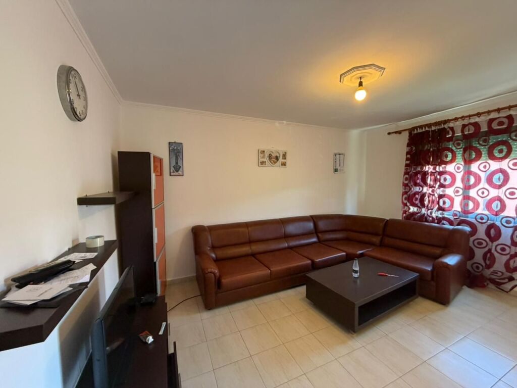 Jepet me qera 1+1 pran vala park