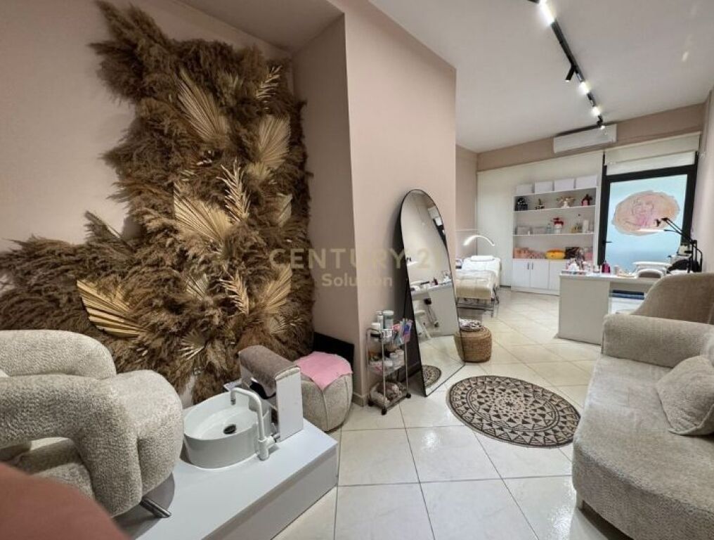 Shitet biznes estetike – vend strategjik me frekuentim të lartë