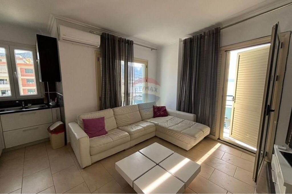 Apartament 2+1+2 me qera , Lungomare