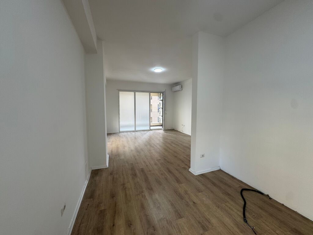 Apartament 3+1 per shitje tek Ish Fusha e Aviacionit!