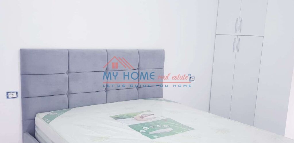 Apartament 1+1 me qera Komuna e Parisit ne Tirane