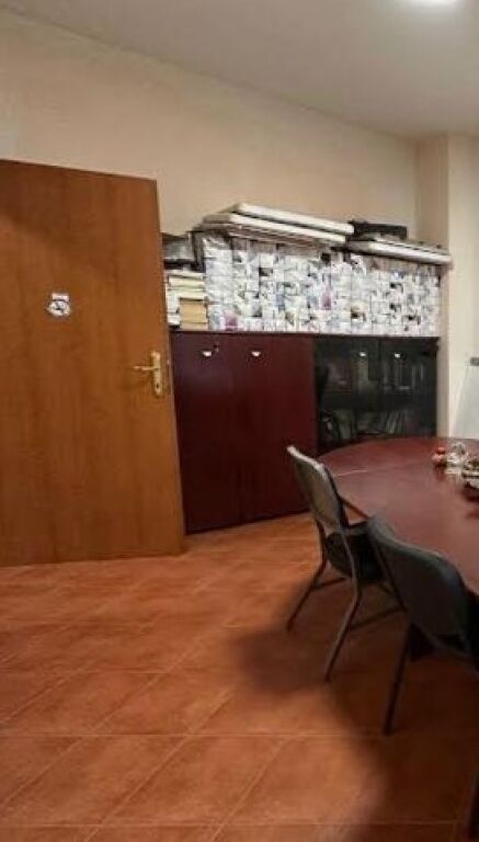 Comfortable office for rent