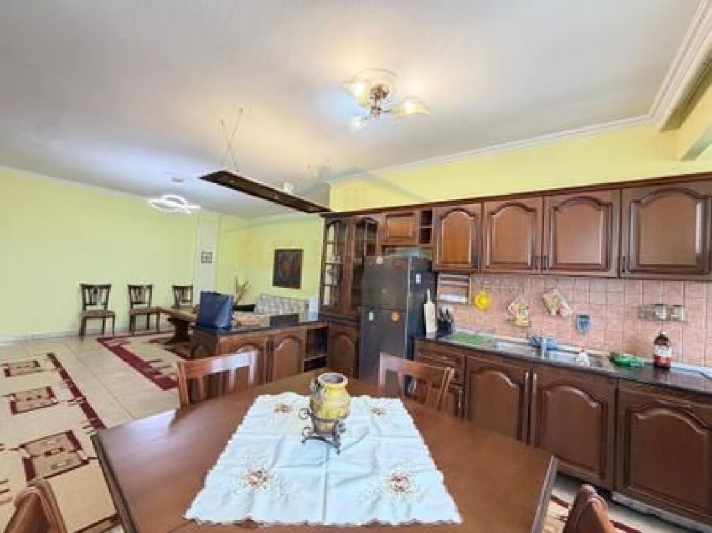 In vendita, Appartamento 2+1, Nuovo Bazaar, Tirana