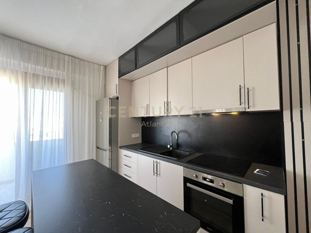 SHITET APARTAMENT 2+1 MOBILE NE PLAZH ILIRIA DURRES!