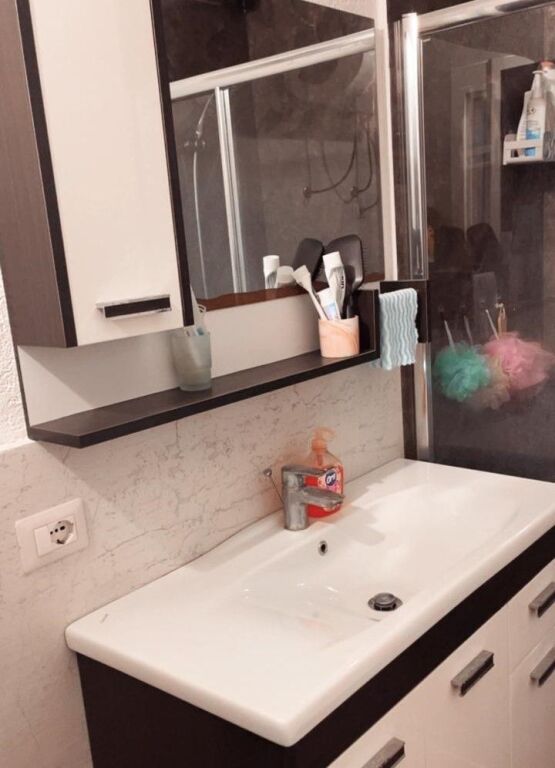 Affittasi Appartamento 2+1 – Astir !