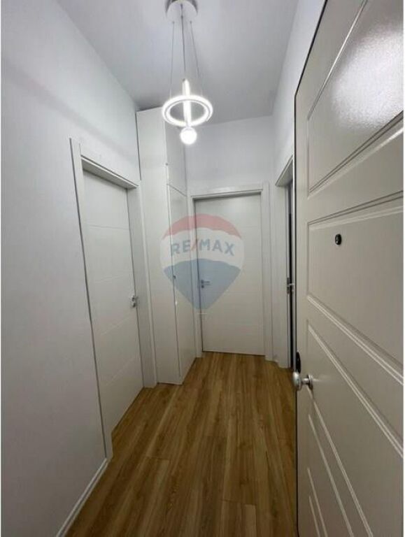 Apartament - Për Qira - Ish Fusha e Aviacionit, Tiranë