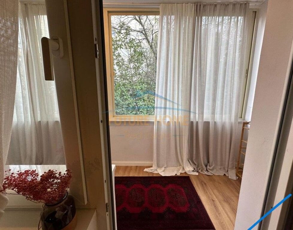 Affitto, Appartamento 1+1 Liceo Petro Nini.