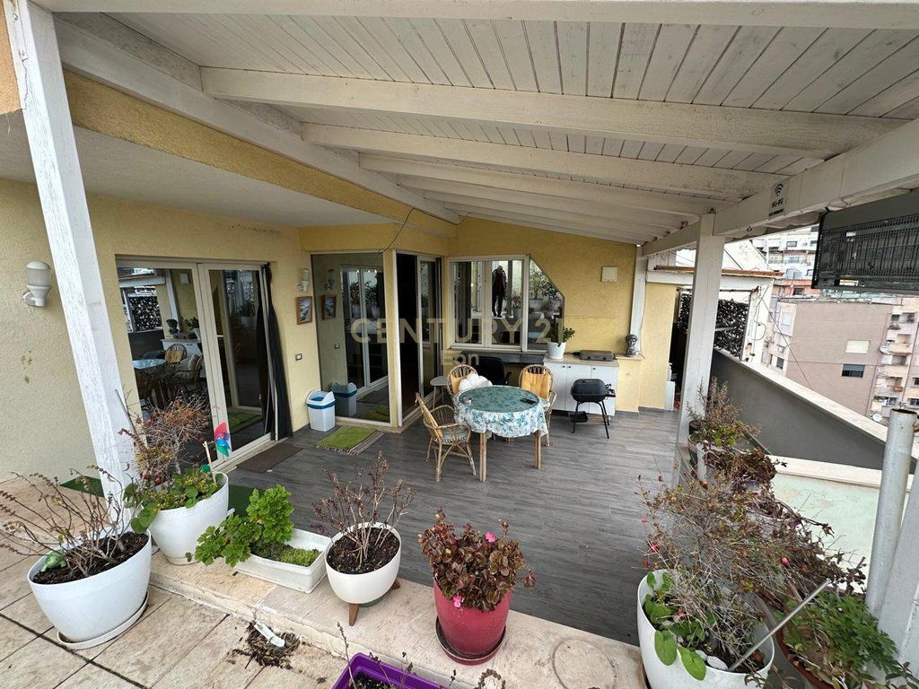 FOR RENT APARTMENT 3+1+2 WITH SEA VIEW IN VOLLGA DURRES !