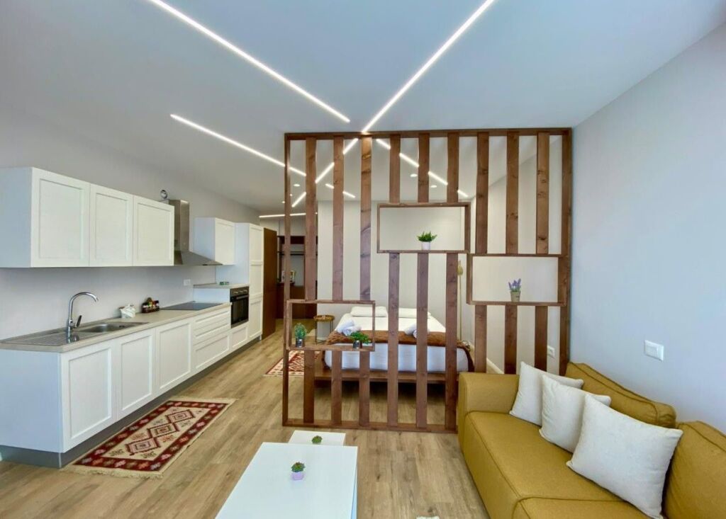 Garsoniere me Qera tek Farmacia 10 Rruga e Dibres