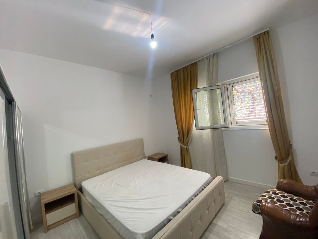 Apartament 2+1 per qira ne Astir !